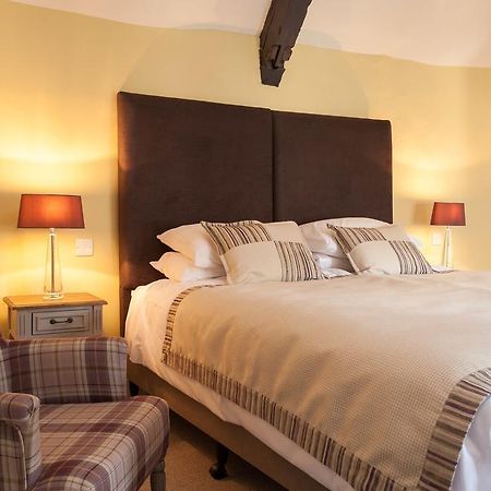 The Crown Hotel Shipton under Wychwood Quarto foto